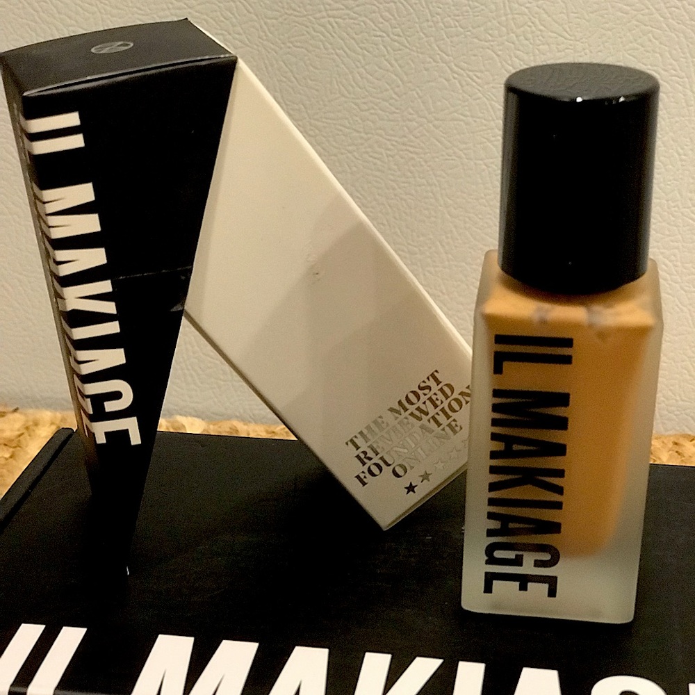 Woke up like this. Flawless base foundation #140